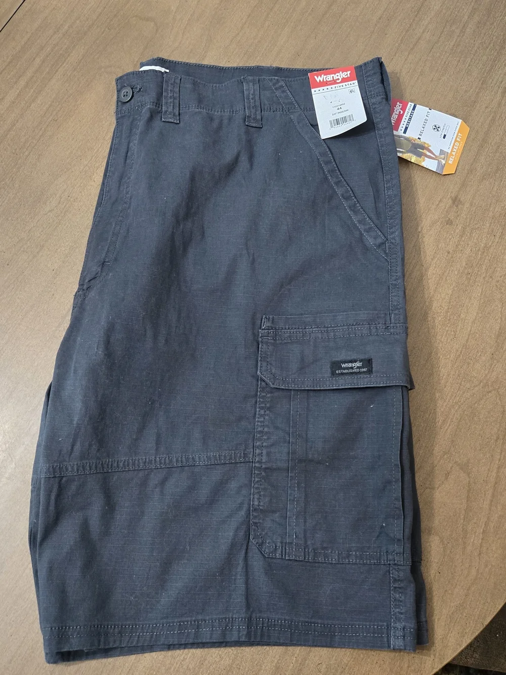 Wrangler Men's Cargo Shorts in Charcoal